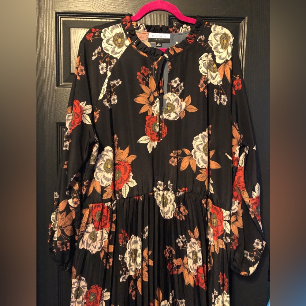Floral Long Sleeve Maxi Dress - Black with Rust & Cream Floral
Eloquii Elements